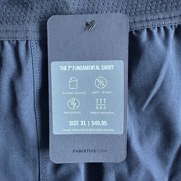 Fabletics 7in Fundamentals Shorts, Black, brand new - Picture 2 of 2
